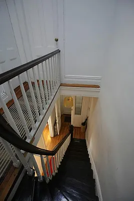 Sold by RealtyTopia | media 33