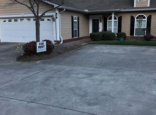 892 E Summit Dr UNIT 24, Dalton, GA 30721