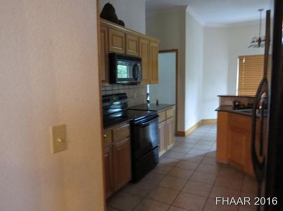4th image of 603 Lantana St
