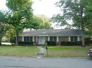 1328 Amherst Dr, Denton, TX 76201