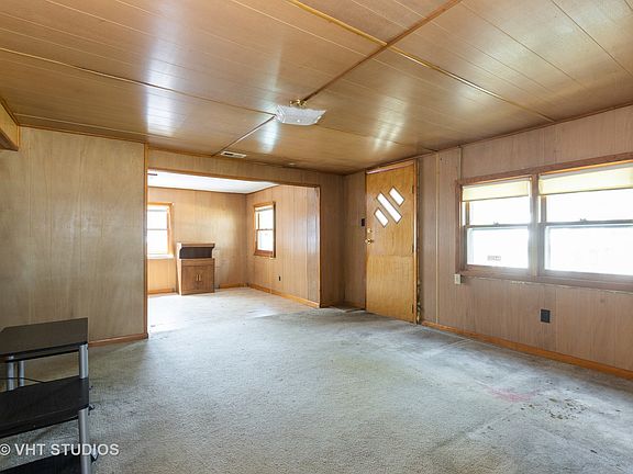 2nd image of 1800 1/2 Copperfield Ave