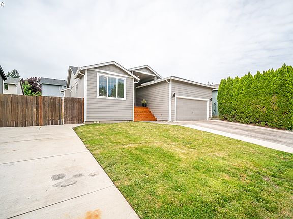 3rd image of 4004 NE 97th St