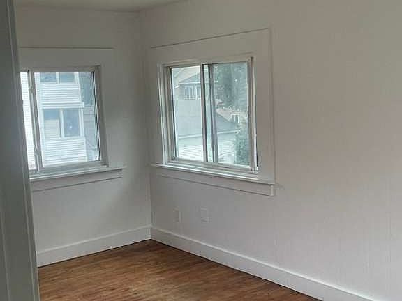 5th image of 213 Elm St #2