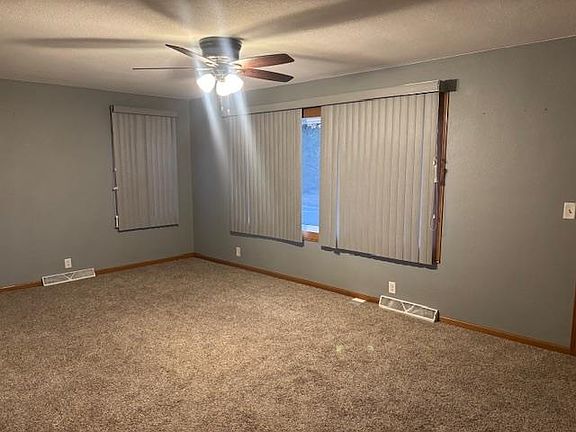 4th image of 315 Droessler Dr