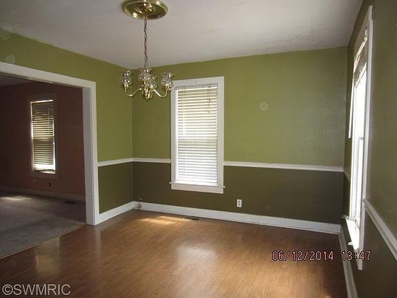 4th image of 4388 S 33rd St