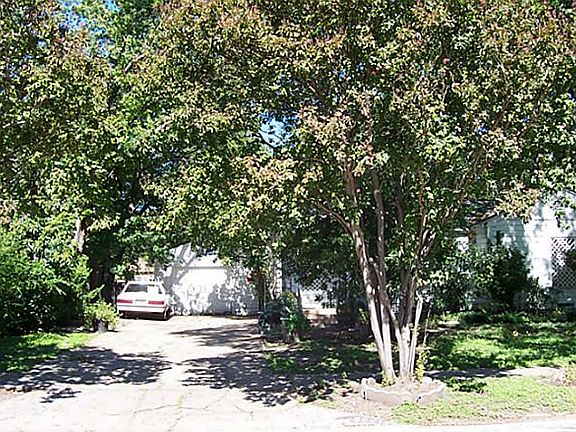 3rd image of 8621 Craige Dr