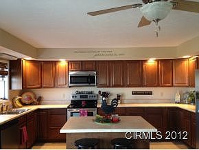 Fully Applianced Kitchen