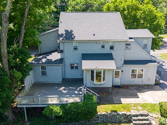 2nd image of 208 Twin Lakes Road
