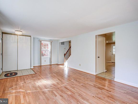 5th image of 12130 Bentridge Pl