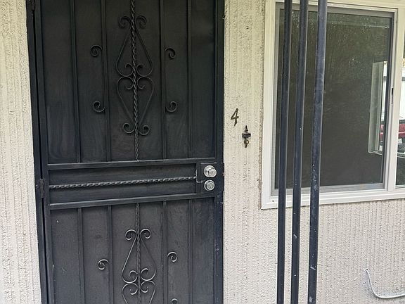 4th image of 1922 Vista Del Mar St APT 4