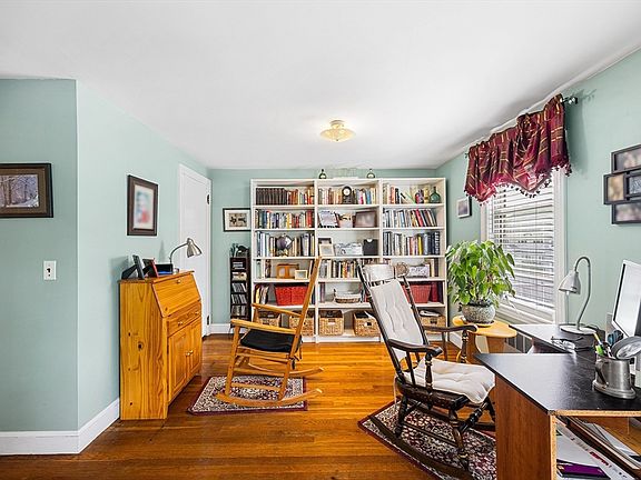 5th image of 9 Hart St