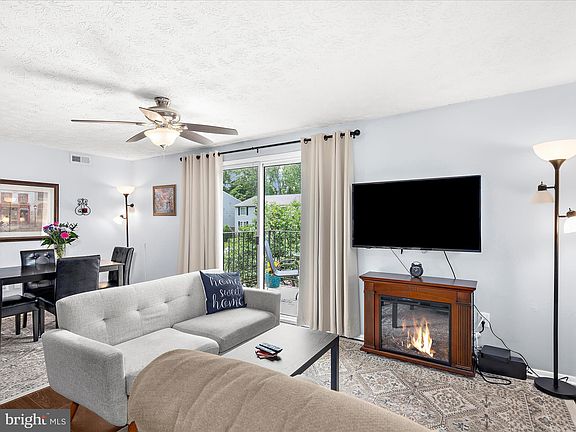 4th image of 3503 Davenport Ct APT K