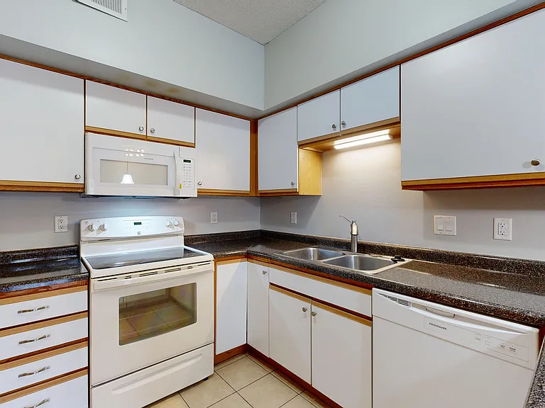 2743 Triple Crown Ln #8 — Photo 13