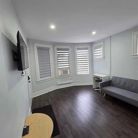 1178 Giles Blvd E #3 — Photo 3