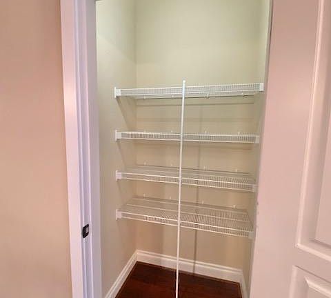 4th image of 505 Broadway Ave Unit 608
