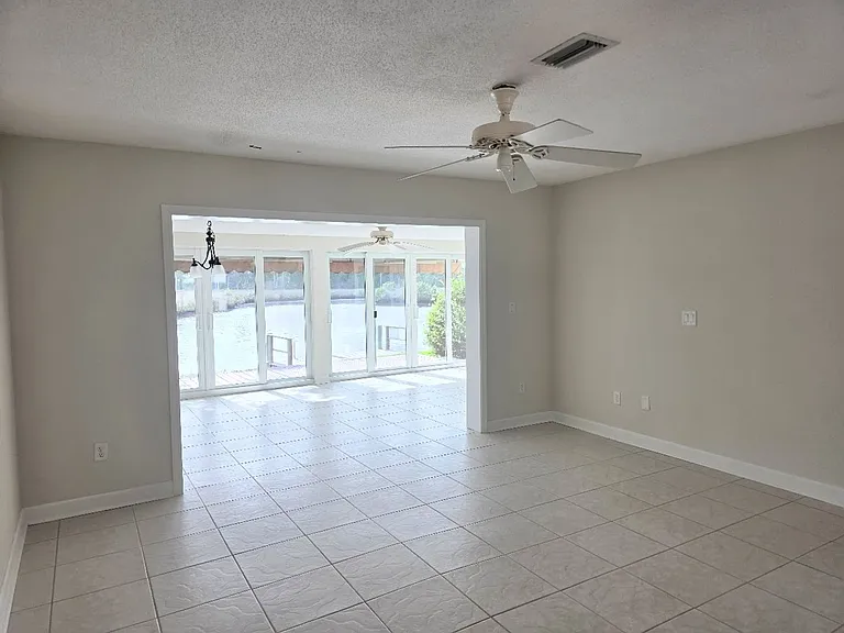 11462 W Bayshore Dr — Photo 6