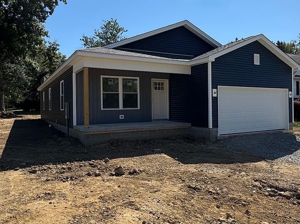 1351 Mayfair Dr