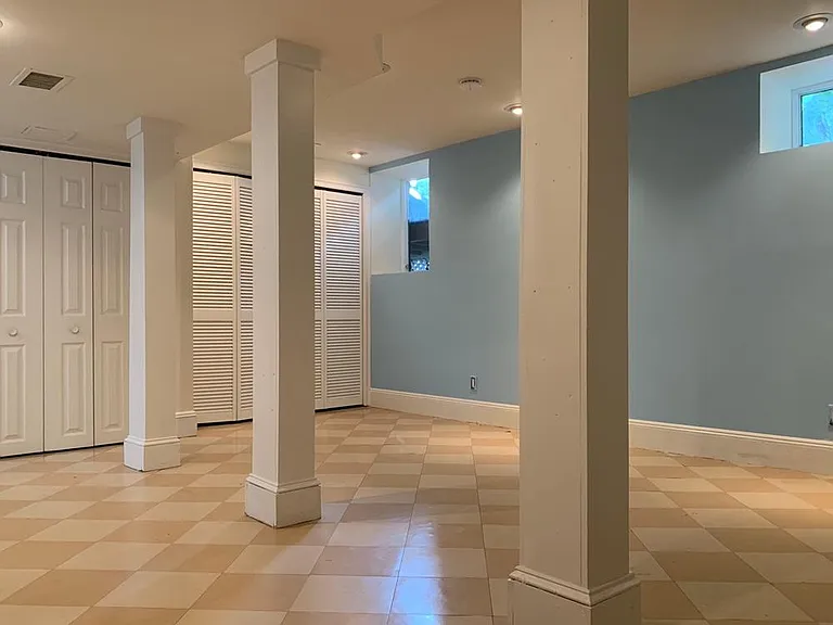 Basement space perfect for a play or media room. Lots of storage options here!