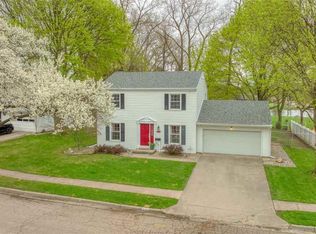 976 Gettysburg Dr, Adrian, MI 49221