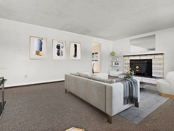 4th image of 15720 E Heroy Ave