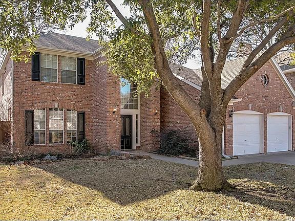 2nd image of 2113 Beechwood Ln