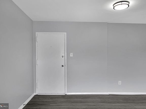 4th image of 7994 Audubon Ave #202-C2