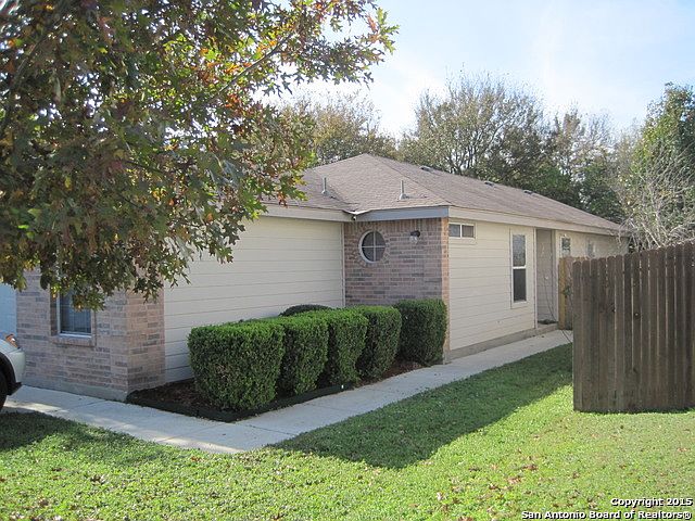 1st image of 7951 Woodchase Dr
