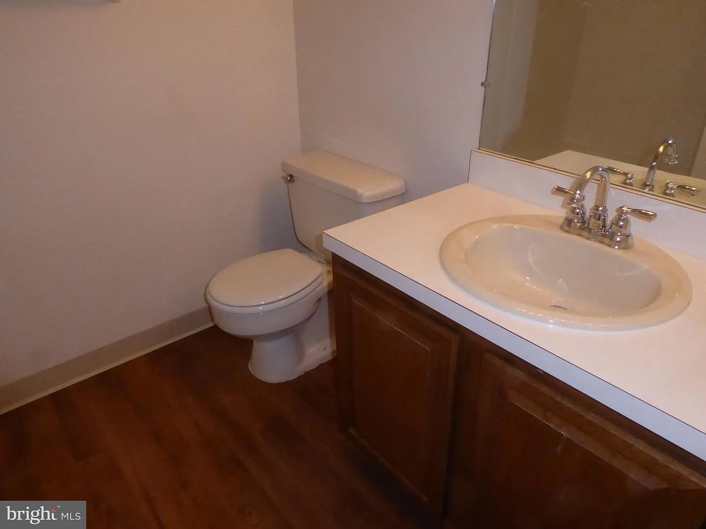 2 bed, 986 sqft, $2,295 — Photo 2