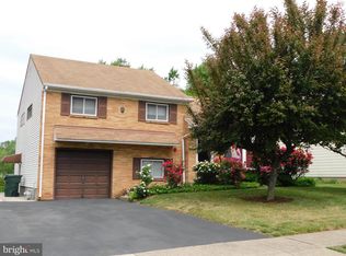 528 Melody Ln, Glenside, PA 19038