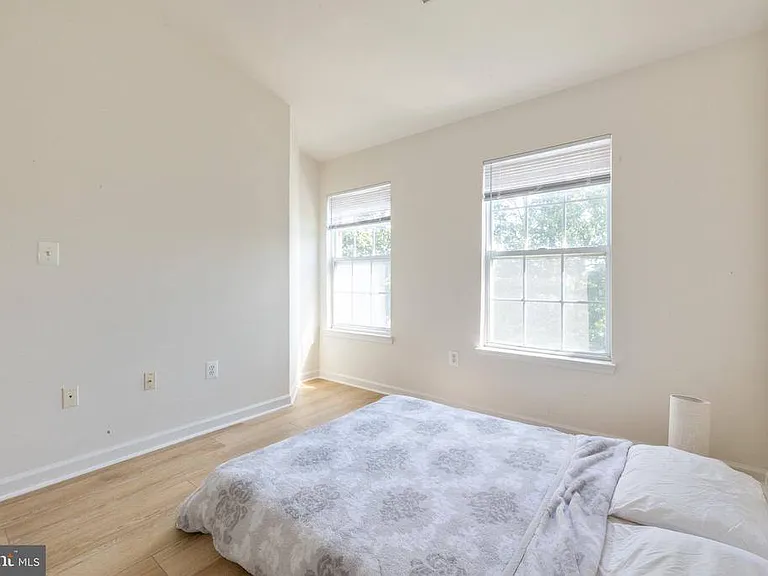 2456 Covered Wagon Ct — Photo 24