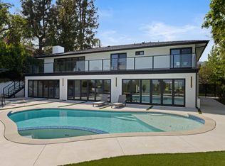 18101 Green Meadow Dr, Encino, CA 91316