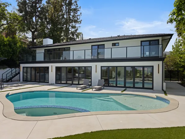 18101 Green Meadow Dr, Encino, CA 91316