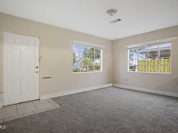 4th image of 1375 Brister Pl
