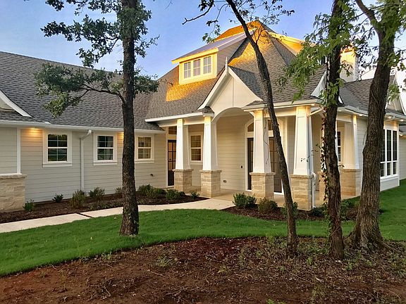 2nd image of 901 Amethyst Dr