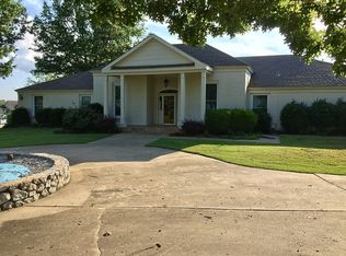 900 N Lynn Lane Rd, Catoosa, OK 74015