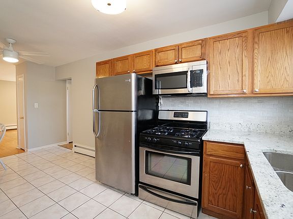 5th image of 9211 Skokie Blvd APT 208