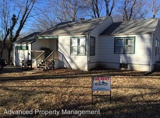 1329 N 11th St, Manhattan, KS 66502