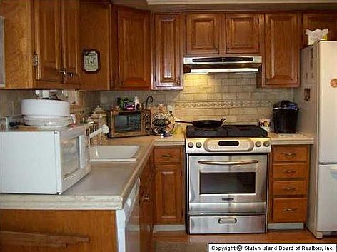3rd image of 171 Russek Dr