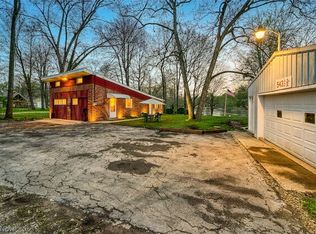 543 1/2 Gallagher Rd, North Benton, OH 44449