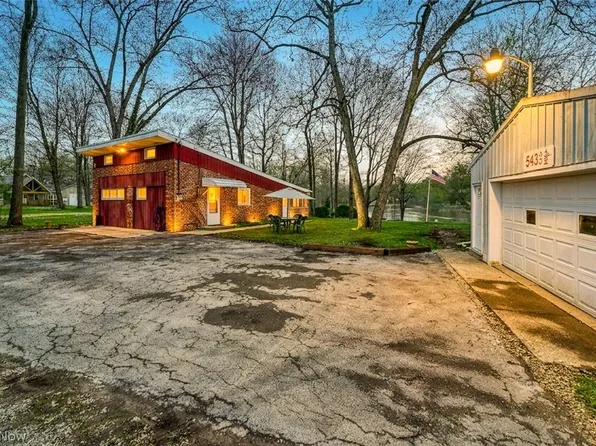 543 1/2 Gallagher Rd, North Benton, OH 44449