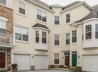 6 Barbican Way, Baltimore, MD 21208