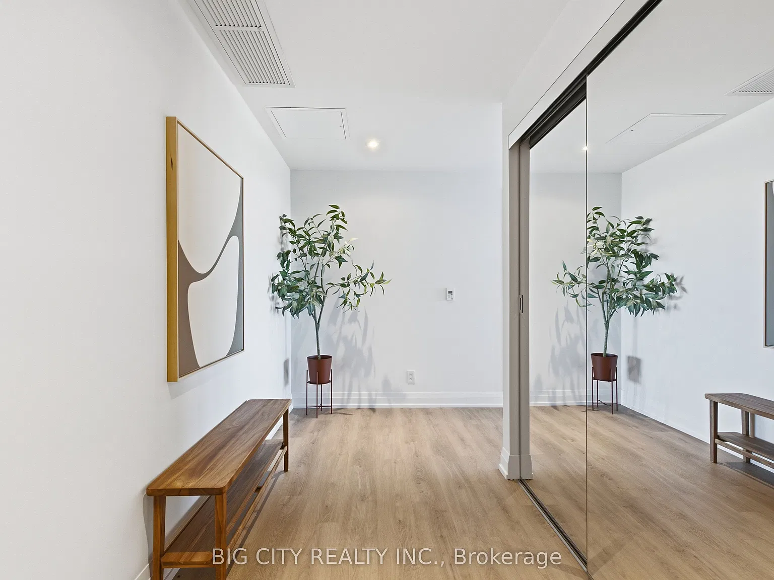 2 bed, $5,250 — Photo 4