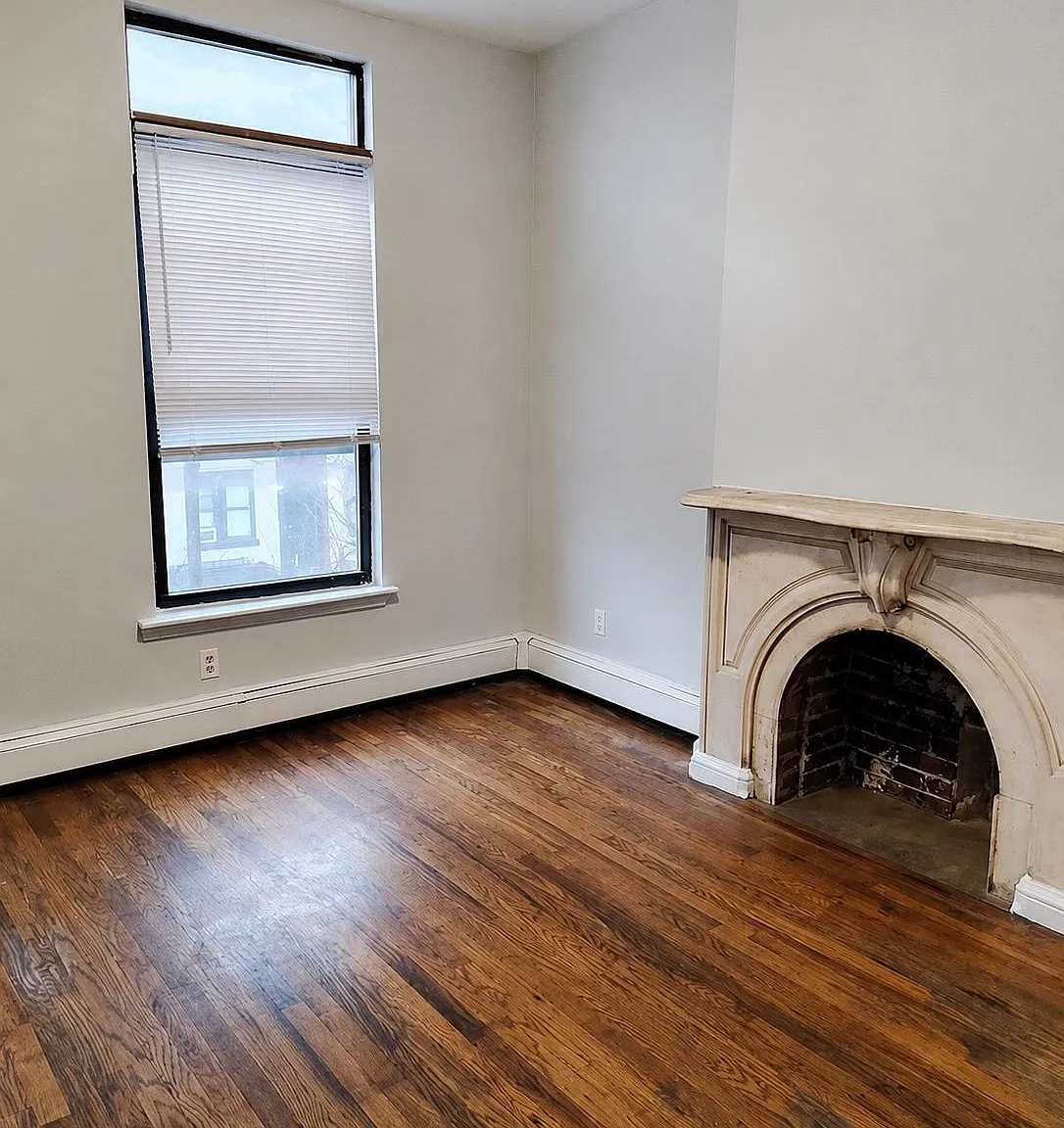1 bed, 1.0 bath, 700 sqft, $1,500 — Photo 2