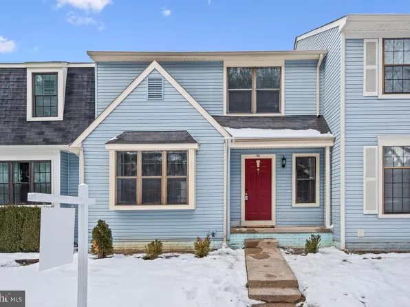 50 Aldridge Ct, Sterling, VA 20165