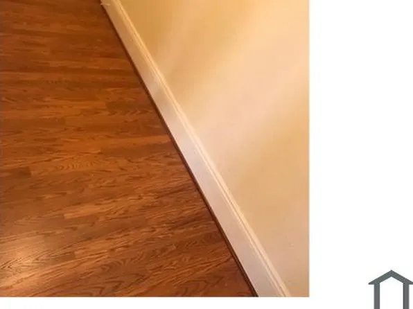 98 Gates St, Lowell, MA 01851