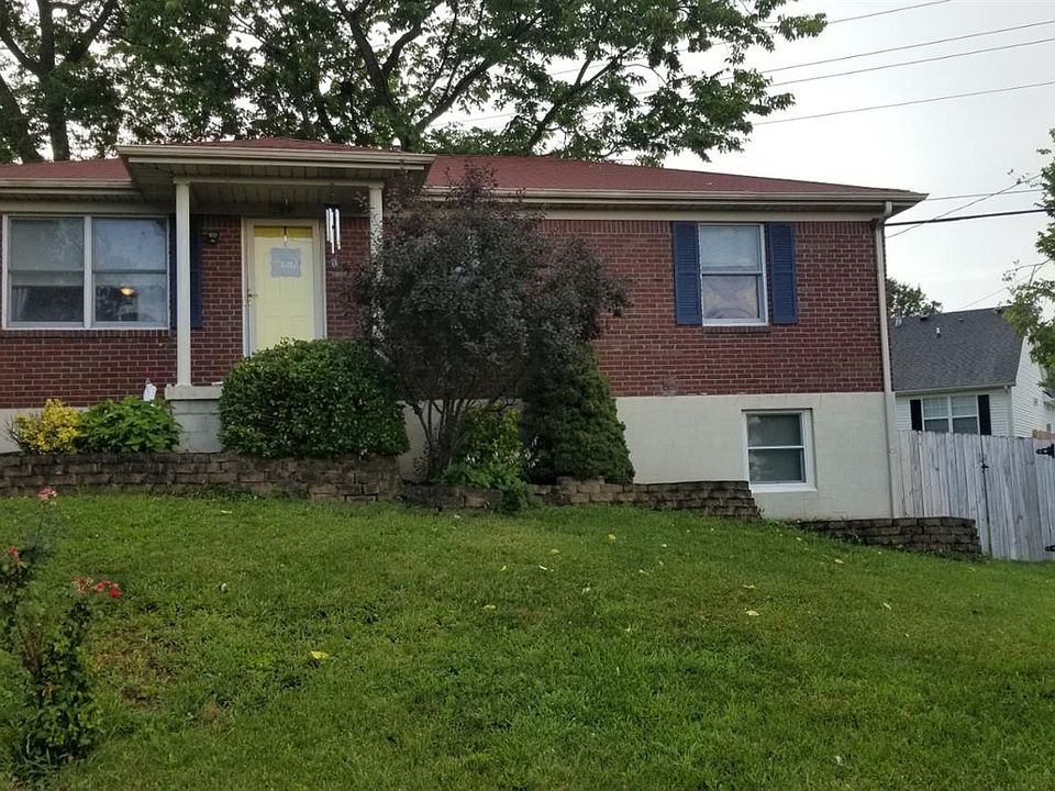 1st image of 133 Lauren Dr