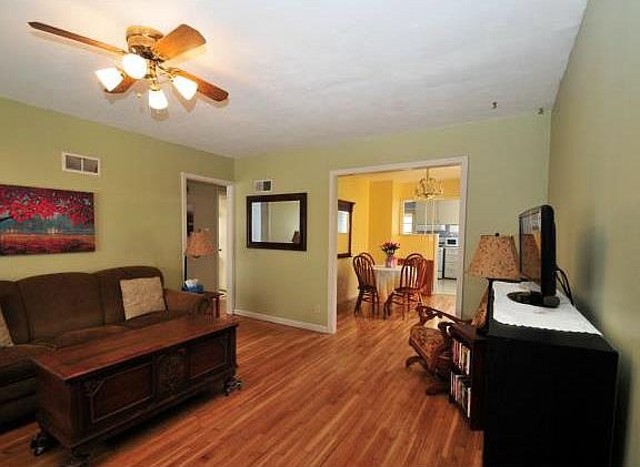4th image of 7801 W 52nd St
