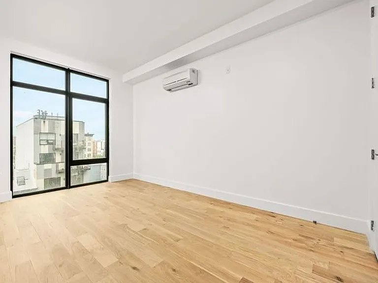 597 Grand St #417 — Photo 7