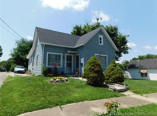 104 N Shelby St, Salem, IN 47167