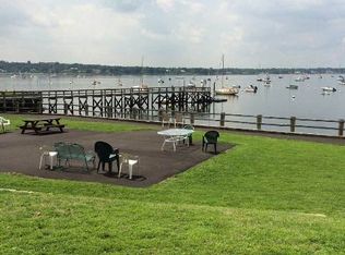 25 Dolphin Grn APT G2C, Port Washington, NY 11050
